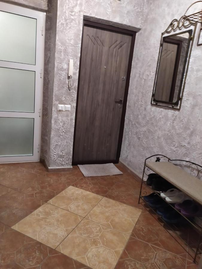 Apartment On Sobornaya 58 Khmelʼnytsʼkyy Exterior foto