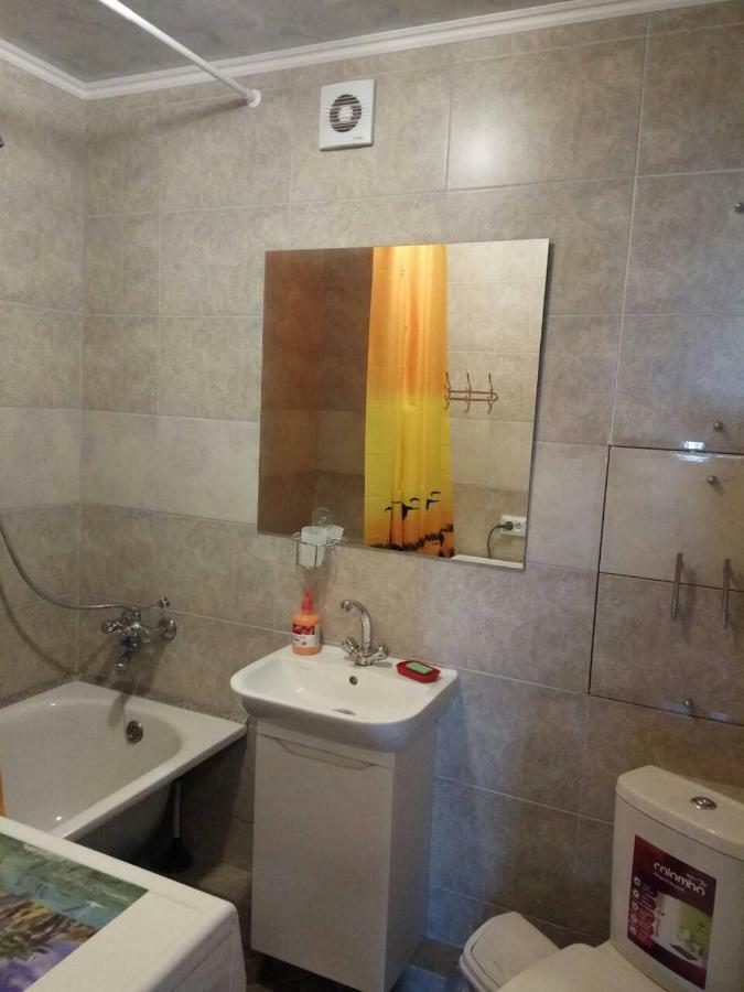 Apartment On Sobornaya 58 Khmelʼnytsʼkyy Exterior foto